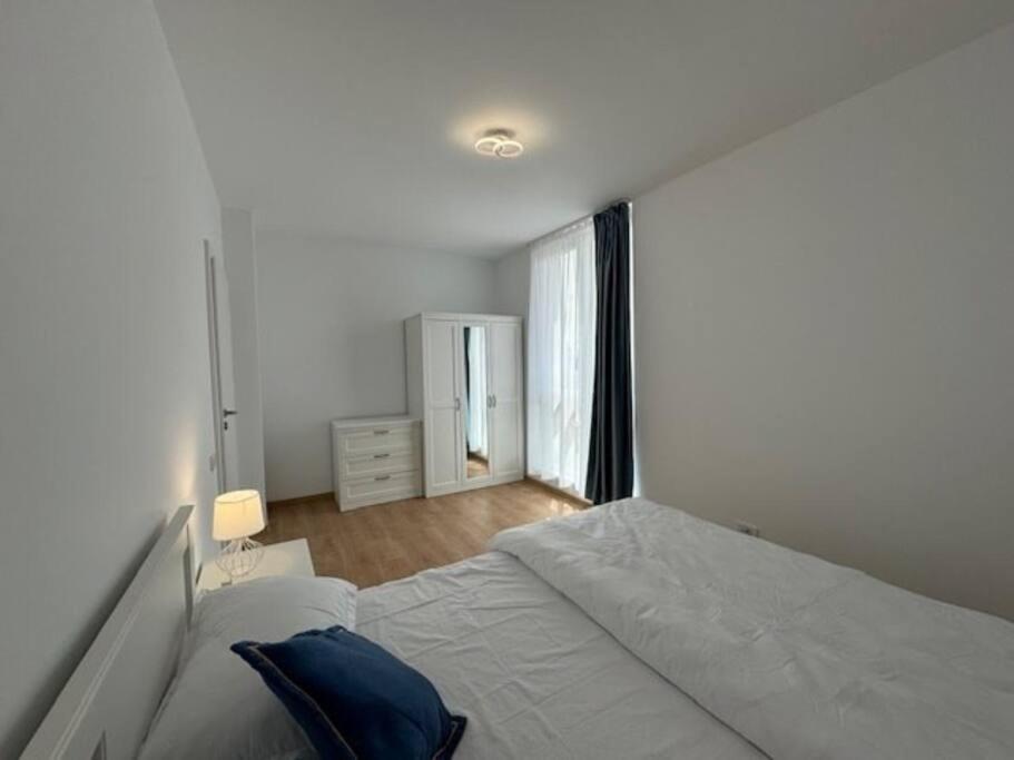 Apartment Joy Vivalia 7b-25 Timişoara
