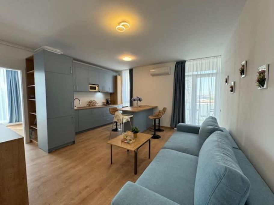 Joy Vivalia 7b-25 Apartment Timişoara